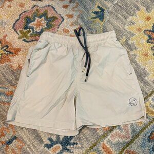 EUC Youth medium Properly Tied shorts